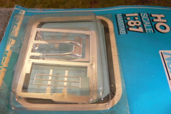 1/87 Rietze Zubehör Zubehörset LKW chrom 70025