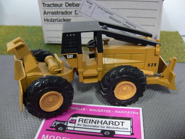 1/50 NZG Caterpillar Cat 528 Holzrücker 220