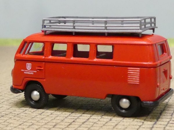 1/87 Brekina # 0034 VW T1a Feuerwehr Hamburg, Bus 3132