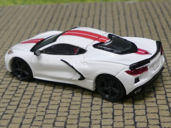 1/87 PCX Chevrolet Corvette (C8) Stingray weiß/rot 870673