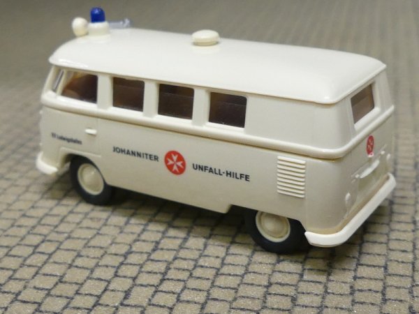 1/87 Brekina # 0766 VW T1 b Johanniter Ludwigshafen