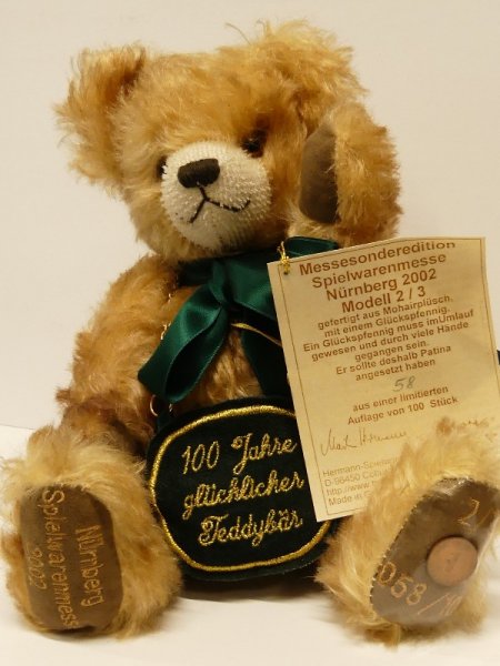 HC 49 Hermann Coburg Teddy Messesonderedition  Nürnberg 2002 2/3