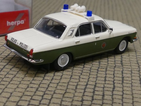 1/87 Herpa Wolga M 24 Volkspolizei 090919