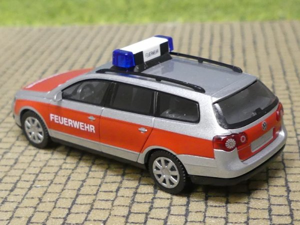 1/87 Wiking VW Passat Variant Feuerwehr 0601 13 B