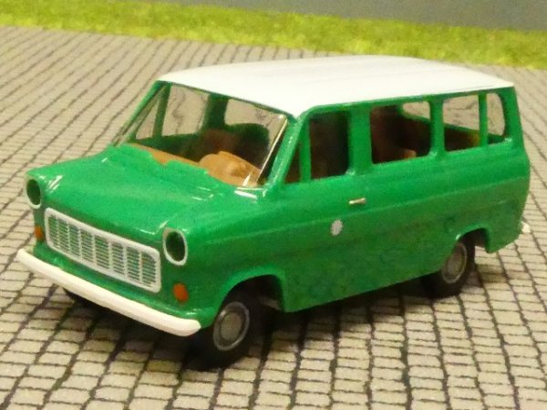 1/87 Brekina Ford Transit Polizei Berlin hellgrün