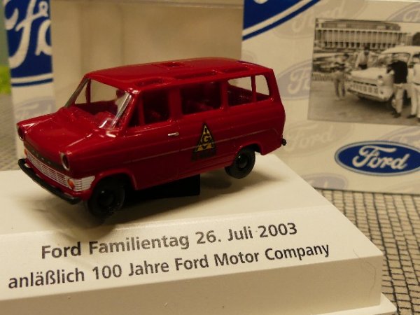 1/87 Brekina Ford Transit Panoramabus IGM PC Box Sondermodell