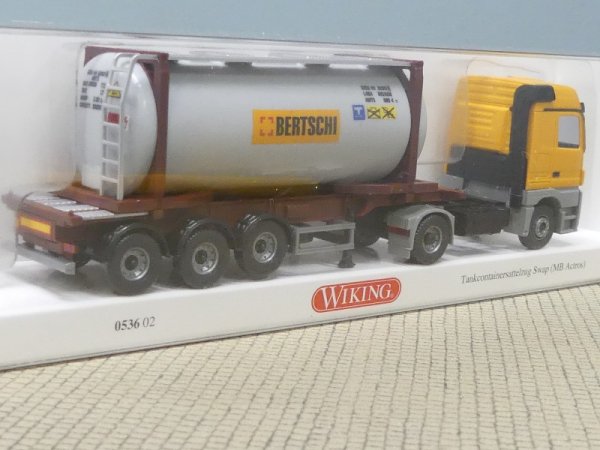 1/87 Wiking MB Actros BERTSCHI Tankcontainer-Sattelzug 0536 02