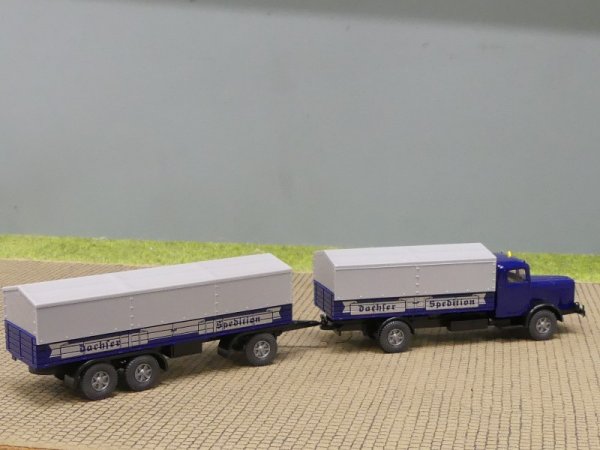 1/87 Wiking Büssing 8000 Dachser Spedition Planen-Hängerzug 858