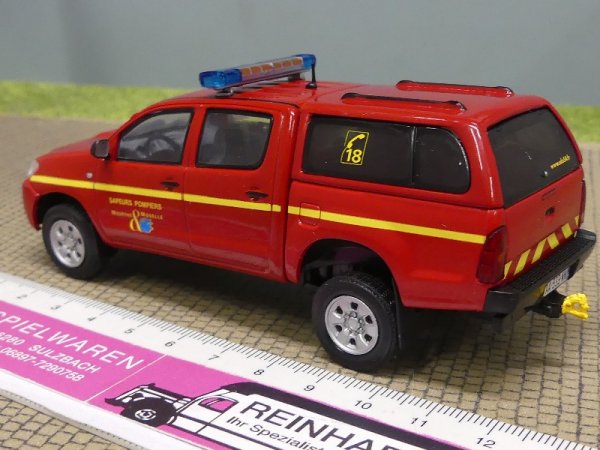 1/43 IXO Toyota Hilux VLHR Pompiers Feuerwehr KL032