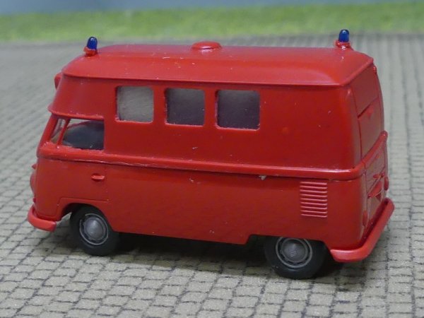 1/87 Brekina # 0754 VW T1 HD Feuerwehr Frankfurt Clinomobil