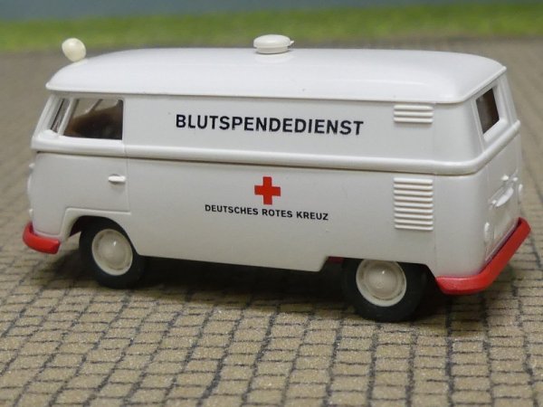 1/87 Brekina # 0790 VW T1 b DRK Blutspendedienst Kasten 32512