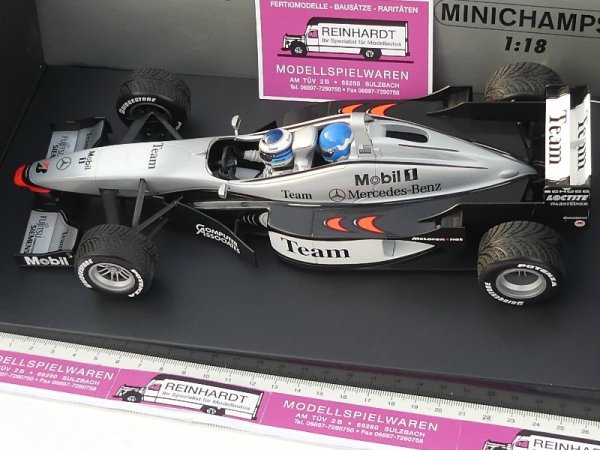 1/18 Minichamps McLaren Mercedes MP4 98T MIKA & ERJA HAKKINEN 530 981878