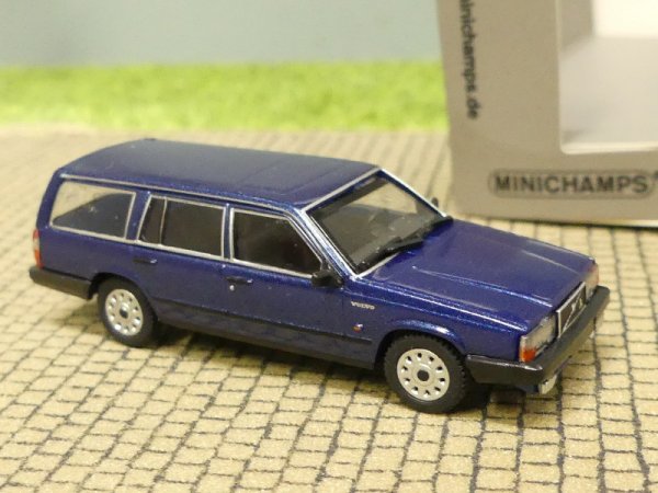 1/87 Minichamps Volvo 740 GL Break 1986 dunkelblau metallic 870 171710