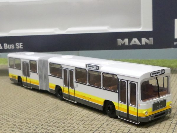 1/87 Rietze MAN SG 220 Vorführdesign