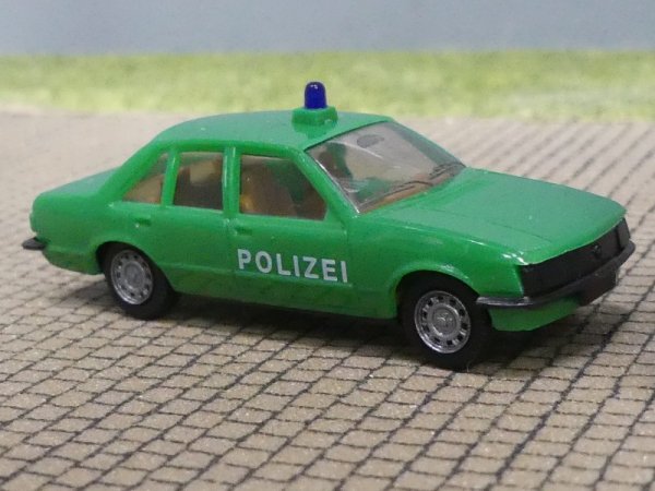 1/87 Herpa Opel Rekord Berlina Polizei grün