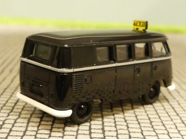 1/87 Brekina # 1132 VW T1 b TAXI schwarz
