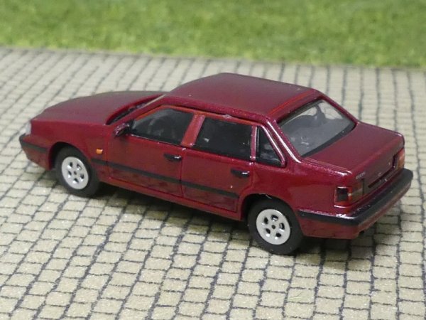 1/87 Minichamps Volvo 850 Saloon 1994 Red Metallic 870 171100