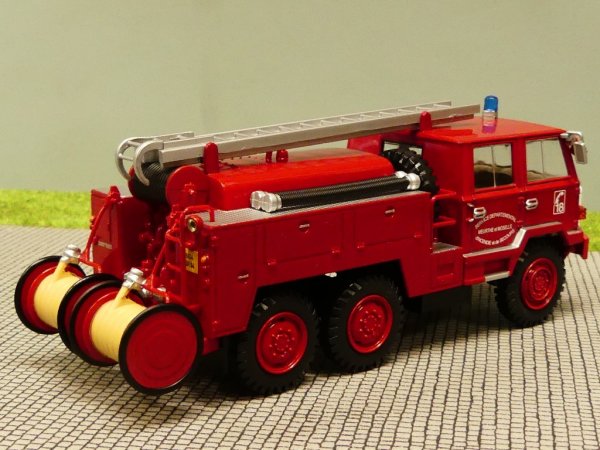 1/43 IXO Berliet Meurthe Moselle SONDERPREIS 10.99 STATT 39 Pompiers Feuerwehr 3
