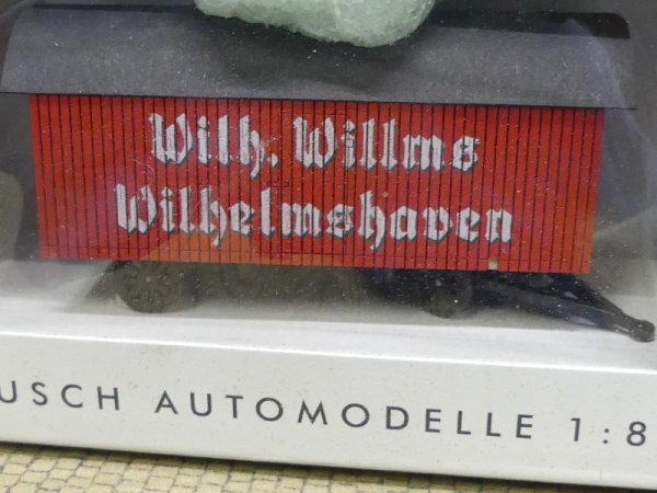 1/87 Busch Möbelanhänger rot 59964