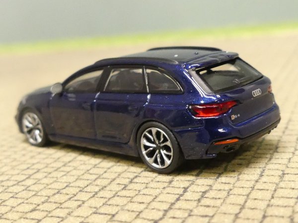 1/87 Minichamps Audi RS4 Avant 2018 blau metallic 870 018211