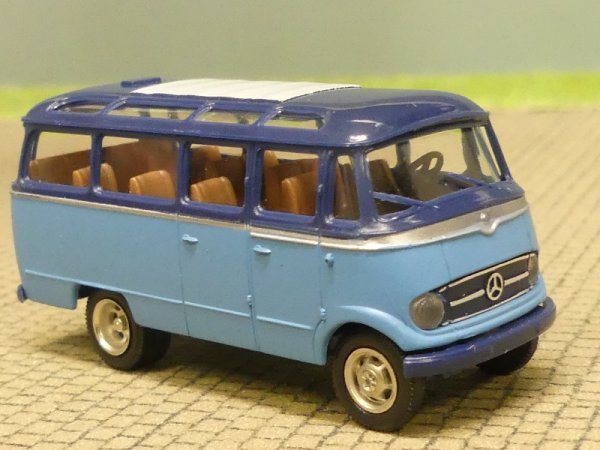 1/87 Brekina MB 319 dunkelblau/blau Felgen silber Panoramabus