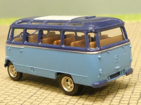 1/87 Brekina MB 319 dunkelblau/blau Felgen silber Panoramabus