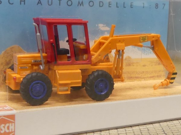 1/87 Busch TIH 445 Schlepper mit Kranhaken 54401