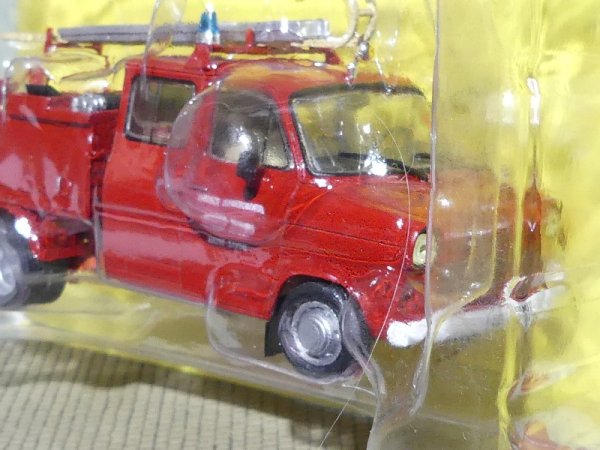 1/43 IXO Ford Transit 190 VPI Pompiers Feuerwehr KL016