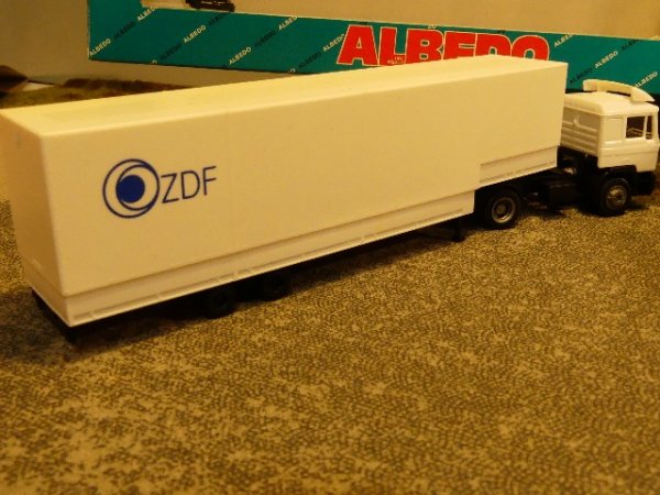 1/87 Albedo MAN F90 ZDF Planen Sattelzug 201023