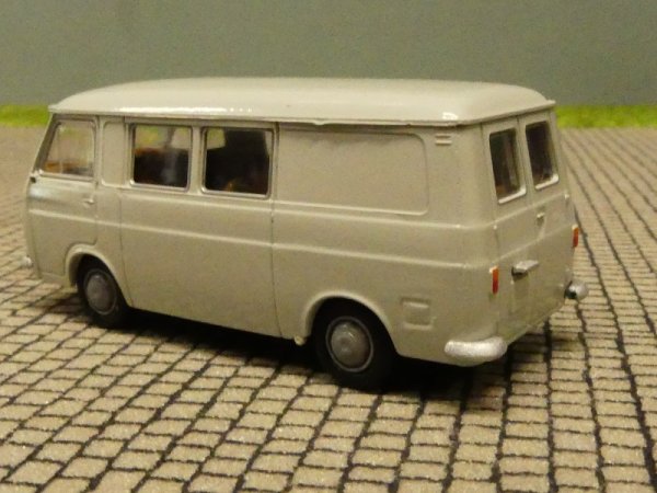 1/87 Brekina Fiat 238 Halbbus lichtgrau 34431