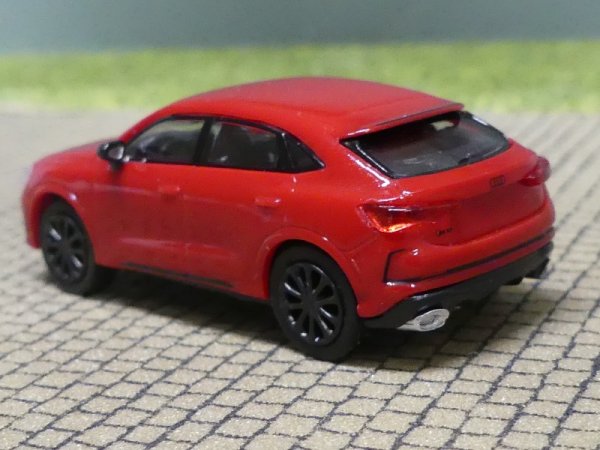 1/87 Minichamps Audi RS Q3 Sportback rot metallic 870 010100