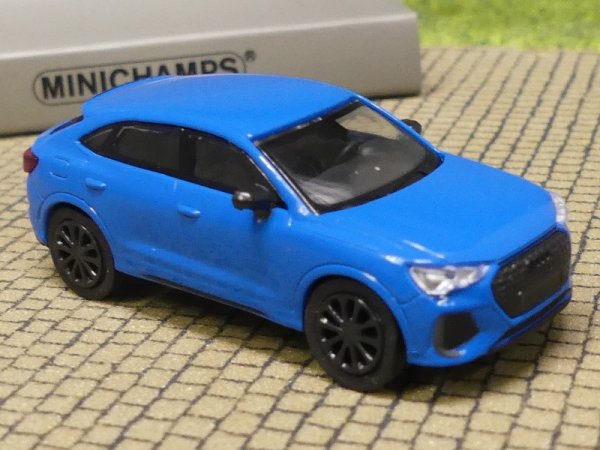 1/87 Minichamps Audi RS Q3 Sportback blau 870 010104