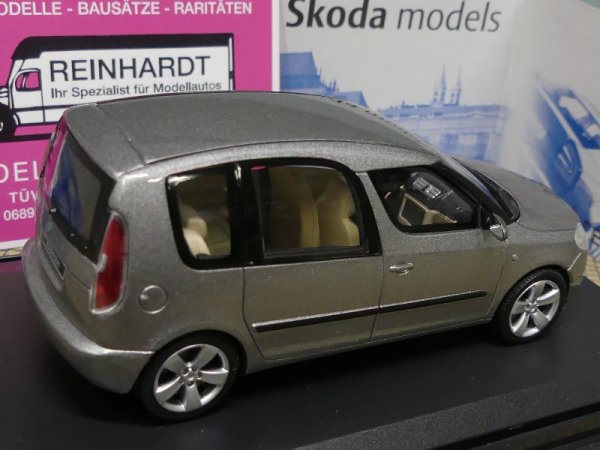 1/43 Abrex Skoda Roomster hellgrau metallic A5