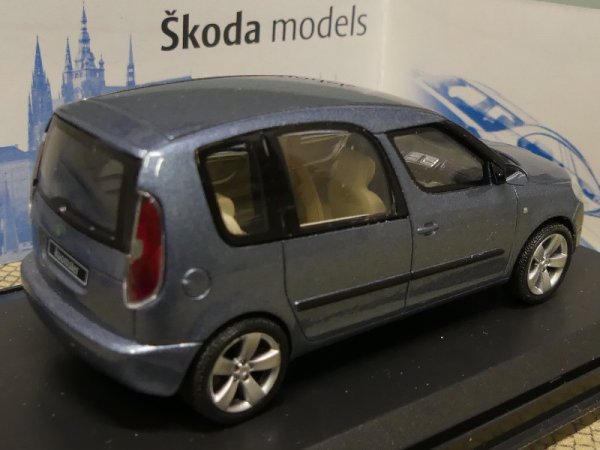 1/43 Abrex Skoda Roomster Satin Grey Metallic A6