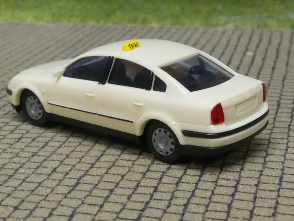 1/87 AWM VW Passat TAXI 0857