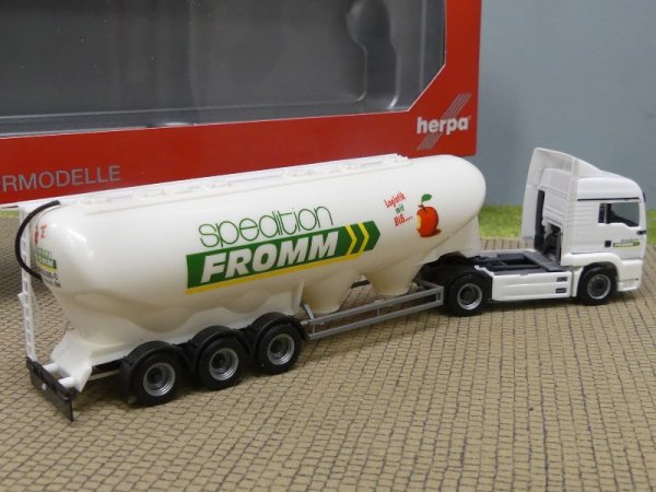 1/87 Herpa MAN TGX LX Spedition Fromm Silo-Sattelzug 150194