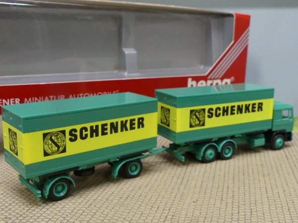 1/87 Herpa MAN F90 Schenker Wechselkoffer-Hängerzug 859179