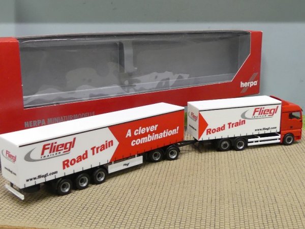 1/87 Herpa TGS XLX Fliegl Road Train Gardinenplanen-Hängerzug 153096