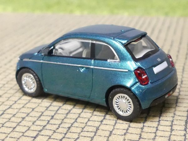 1/87 PCX Fiat 500e grün metallic 870563