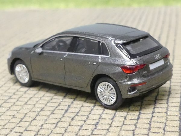 1/87 PCX Audi A3 (8Y) grau metallic 870557