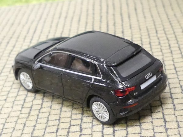 1/87 PCX Audi A3 (8Y) schwarz metallic 870559