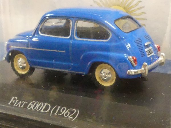 1/43 Fiat 600 blau 1962 in Blister-VP
