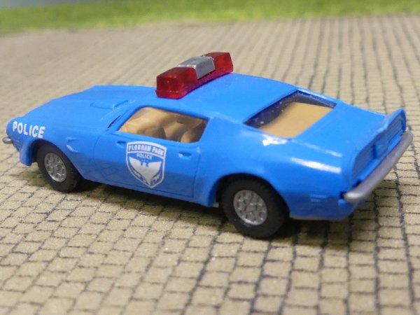 1/87 Busch Pontiac Firebird TransAm Police Praline