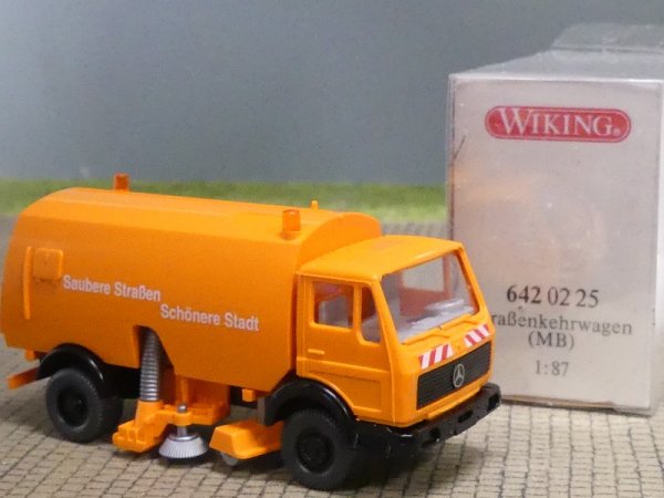 1/87 Wiking MB NG Kehrmaschine 642 02