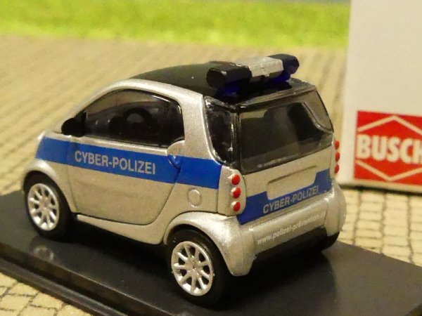 1/87 Busch Smart Fortwo´07 Cyber-Polizei 46149