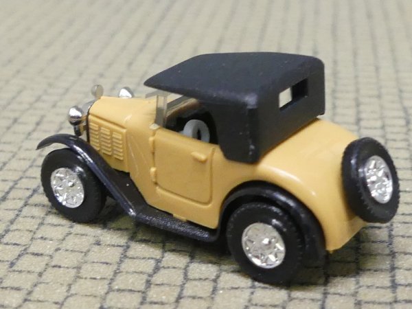 1/87 Brekina BMW Dixi Cabrio geschlossen beige, Felgen chrom