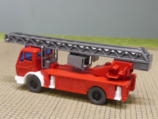 1/87 Wiking MB NG Feuerwehr DLK 23, Nr 618 1