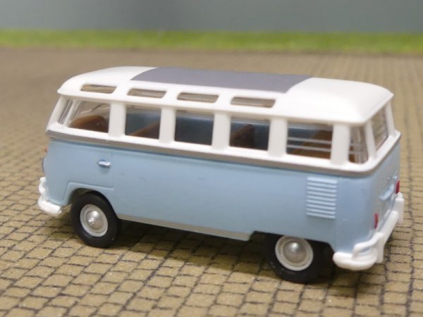 1/87 Brekina # 1601 VW T1 Samba weiß/hellblau Exportstoßstange 31833