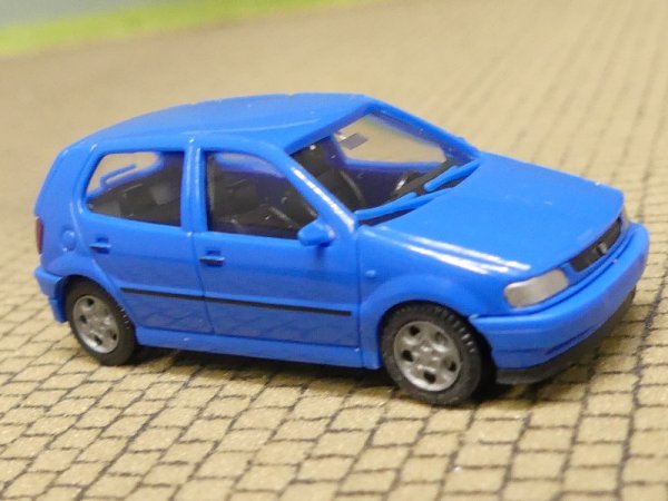 1/87 Wiking VW Polo signalblau 036 02