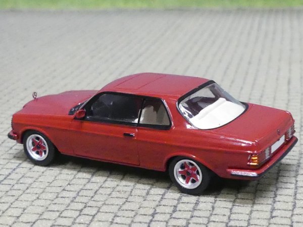 1/87 PCX Mercedes C123 Coupe, rot, 1977, 870798